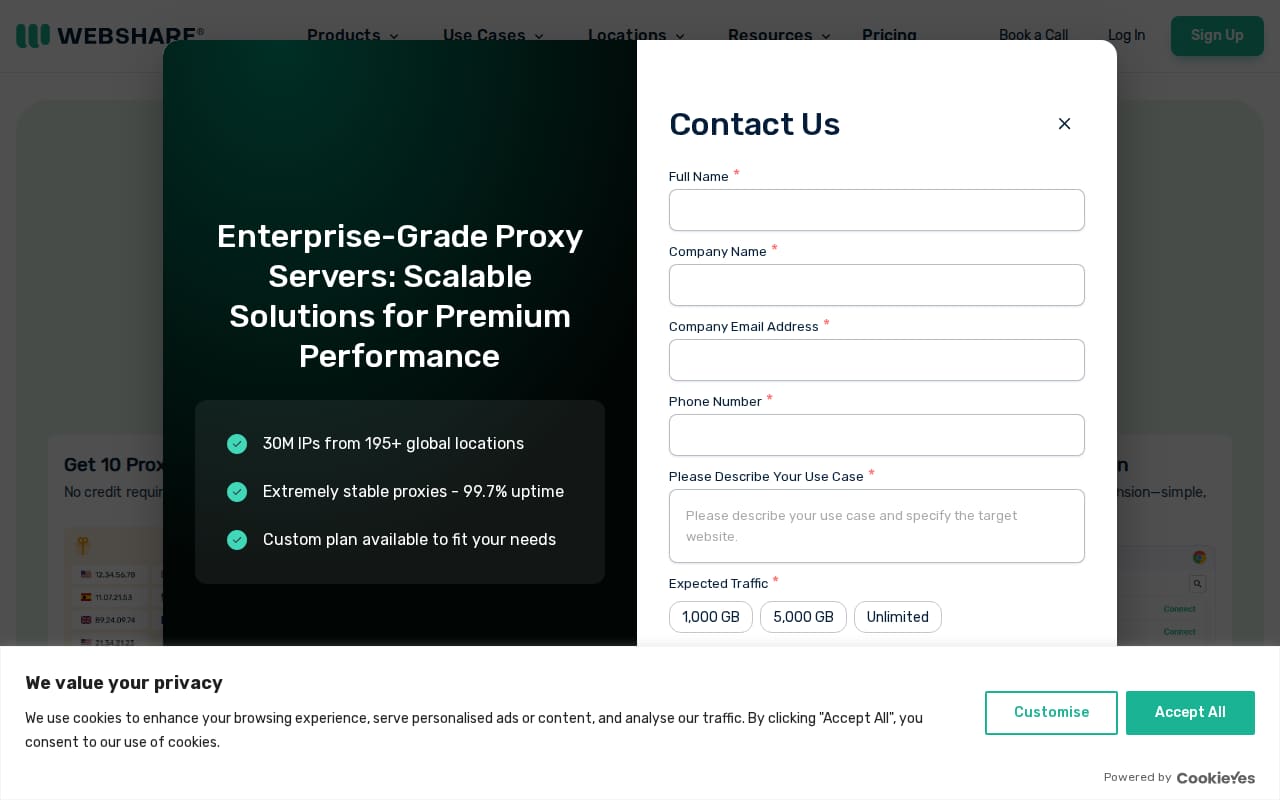 Homepage with the free ten-proxy offer and feature tiles for plans, uptime and the browser extension